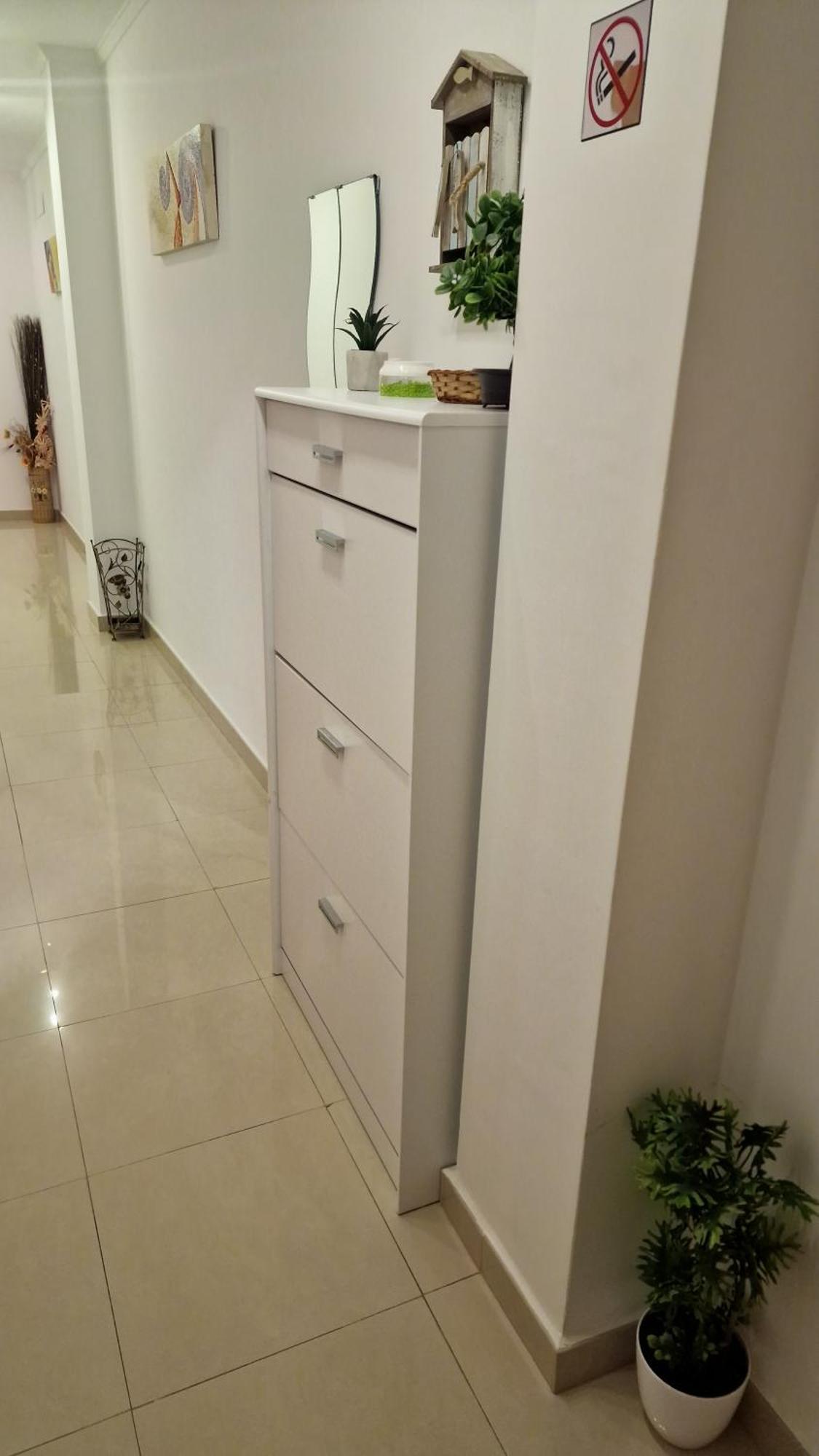 Ideal Escapadas Y Vacaciones-parking-wifi-netflix-xbox * Oliva