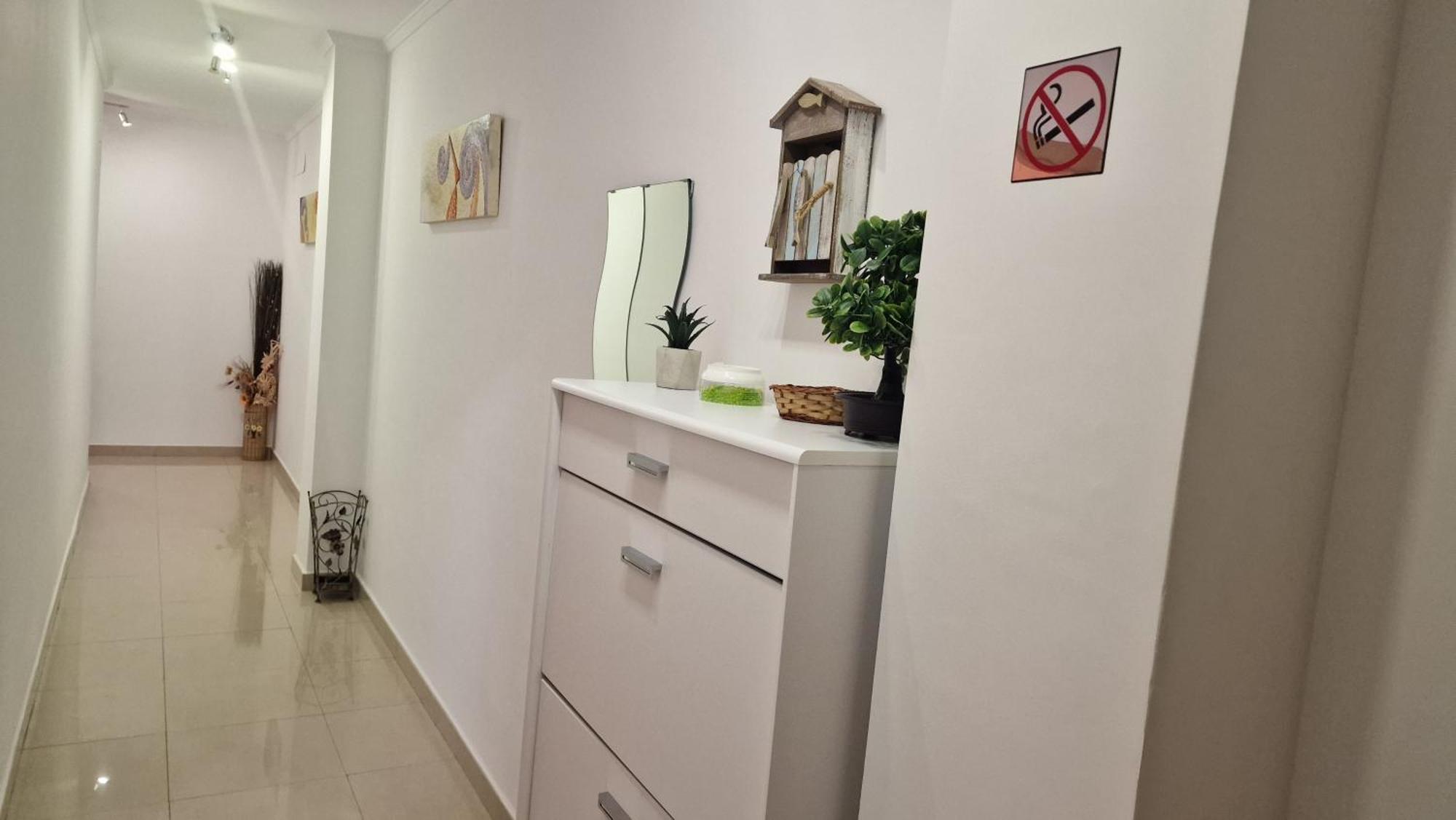 Ideal Escapadas Y Vacaciones-parking-wifi-netflix-xbox Apartment *