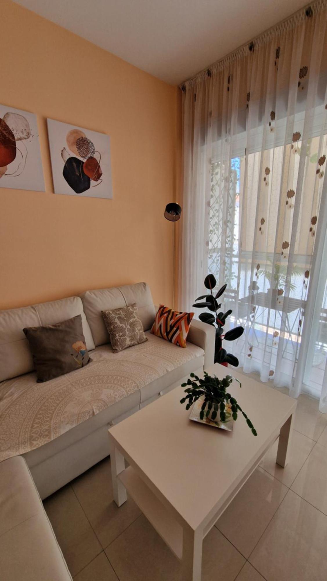 Ideal Escapadas Y Vacaciones-parking-wifi-netflix-xbox Apartment Oliva